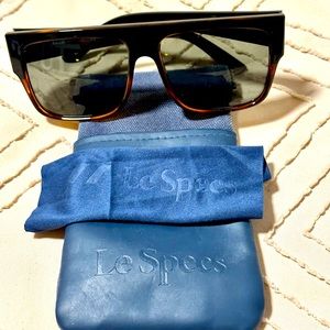 Le Specs - Brovado sunglasses with case